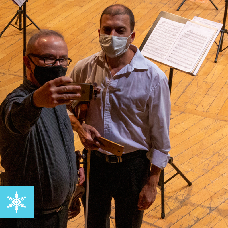 Postales del #backstage, ensayando en <a href="/UsinadelArte/">Usina del Arte</a>  atravesados por el contexto de coronavirus.
#CamerataBariloche #mecenazgocultural 
#músicaclásica #conciertos #classicalmusic #musicadecamara #concerts #músicadecámara #orquesta #orchestra #gcba <a href="/datacultura/">BA Cultura</a>