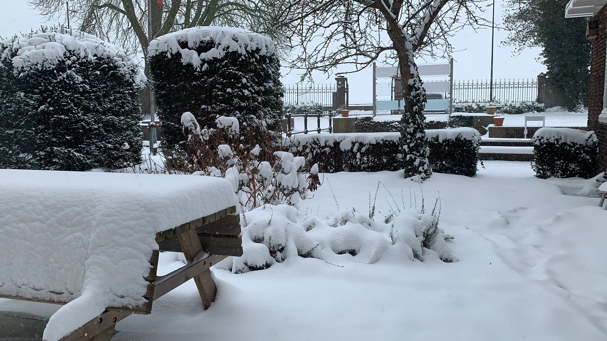 Even een ander beeld van ons bedrijf. Onze kantoortuin. #prettigewerkplek