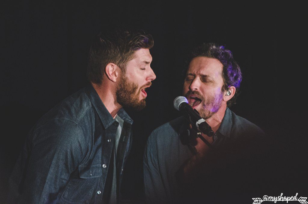 Remember Jensen at the first conventions? how shy he was? how difficult it was for him to even play the guitar in front of us? How long did it take him to feel comfortable to sing for us live? And look at him now, a fucking rock star. Exactly the same process with Dean in 15x07