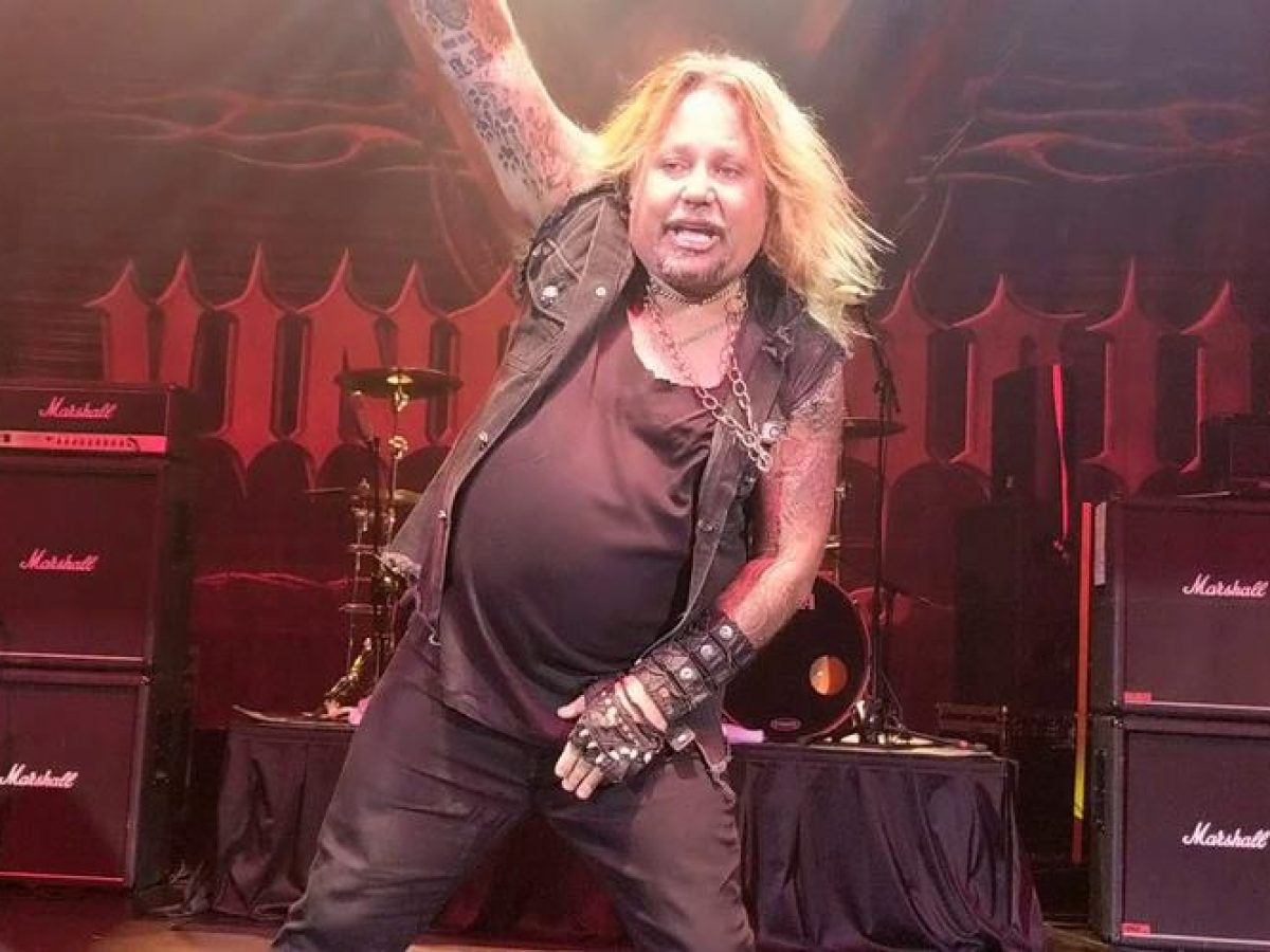 Happy Birthday to Vince Neil of MÖTLEY CRÜE and congratulations! When is the baby due?    