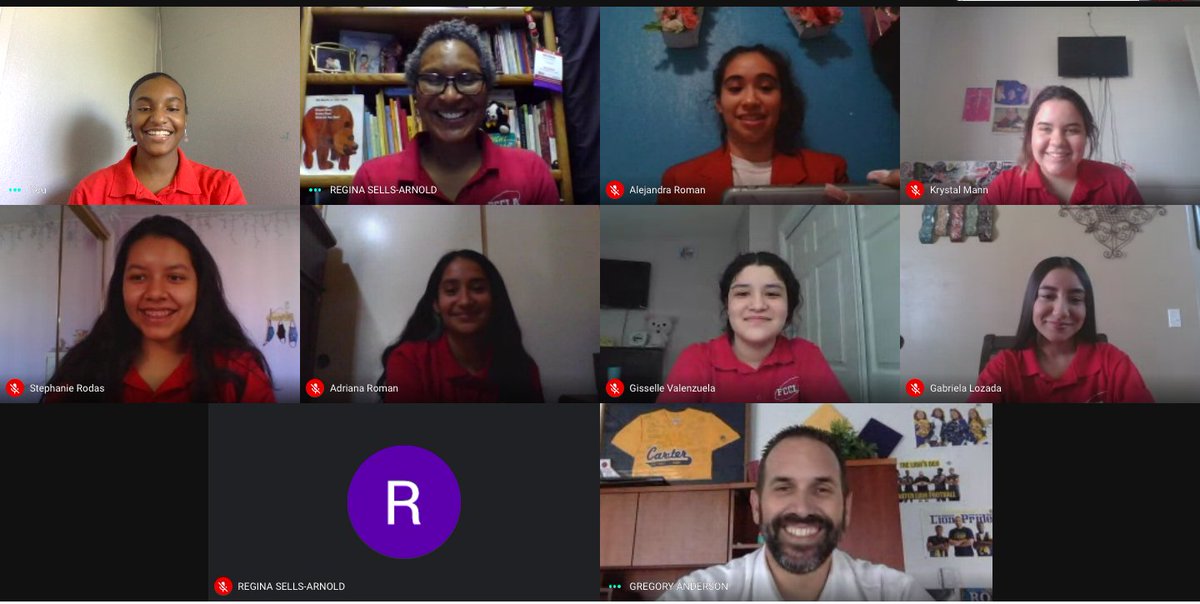 fccla_hs's tweet photo. Carter HS @fccla_hs celebrates #fcclaweek as the officers and members continue to #growbeyondmeasure with Dr. Anderson's support. @ganderson59 #Region10FCCLA https://t.co/GJdNlLH029