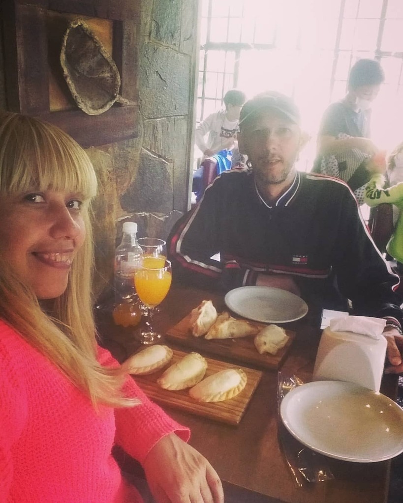 cenicienka's tweet photo. Almuerzo en Tandil
#tandil #chepapa https://t.co/anXge4Pytl