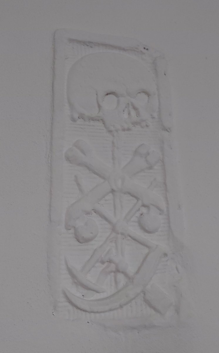 A very belated final post in the  #Snave  #sentinel series. This  @MarshChurches Church has a wonderful interior, with interesting features inc.  #grafitti and  #memorials. The  #fifthcontinent  @HeritageFundUK project will make the  #graveyard transcriptions available later this year 