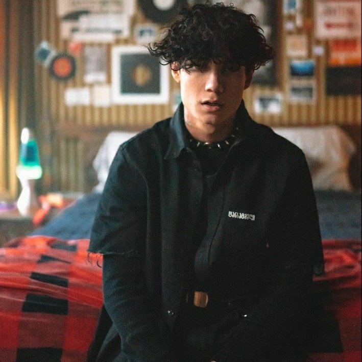 hudsonvlog's tweet image. Jaden Hossler&apos;s bday; the thread
#happybirthdayjxdn ✨