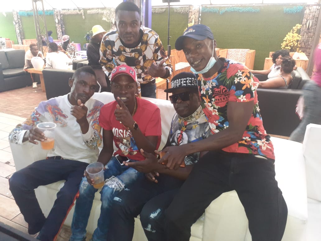 MBEMI_ENT's tweet photo. Good time music vedio 💞💞💞 https://t.co/Uhyvr3dV1l