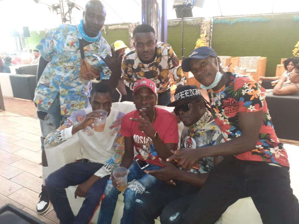 MBEMI_ENT's tweet photo. Good time music vedio 💞💞💞 https://t.co/vHPSjdpdU8