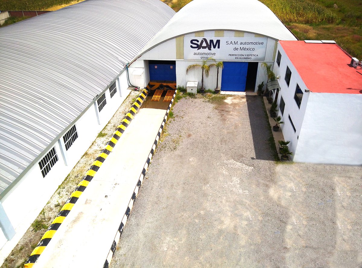 AdisMarketing_'s tweet photo. #aerealphotoshoot with #hoverdrone @ Sueddeutsche Aluminium Manufaktur
#dronephotography #droneshots #aerealpics #photoshoot #photography https://t.co/V5uJclt8zz