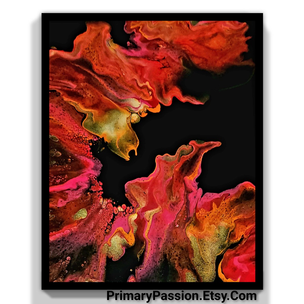 Kokomothegreat's tweet image. Someone wanted to see a black background with the reds.

Oh my gawd🥰🥰