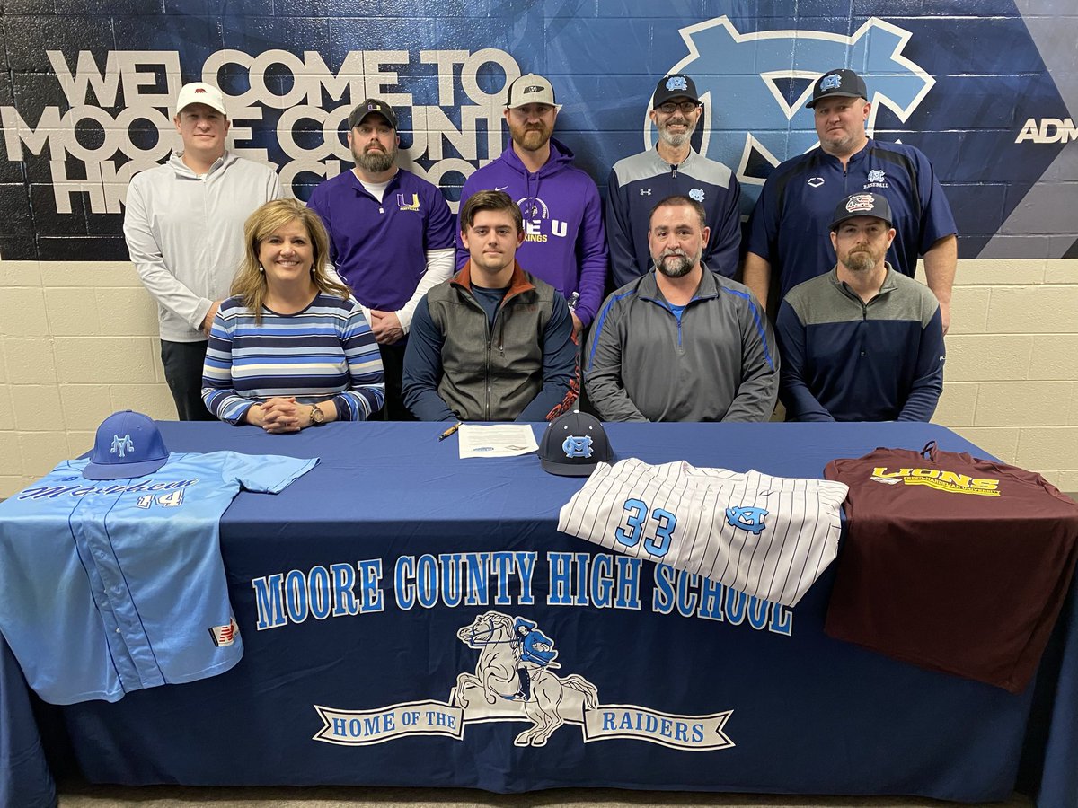 Great day to sign. Thx to all of my coaches and a huge thx to <a href="/FHU_LIONS/">FHU Lions Baseball</a> for this opportunity. #GoLions