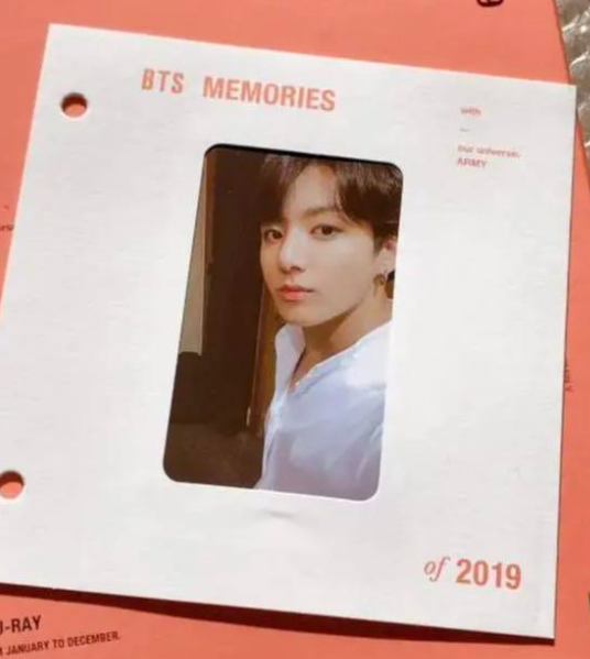 kimtaehyjung's tweet photo. WTS OFFICIAL JUNGKOOK BLU RAY MEMORIES 2019
#JUNGKOOK #WTS 

Loc: Indonesia
Selling WORLDWIDE
GOOD condition
ON HAND

DM for the price

#bts #btscollector #btscollection #btsphotocard #btsphotocards #btswishlist #btsrare #btscollections #btscollectors #방탄소년단 #kpop #kpopsale https://t.co/j0gmDHbuj1
