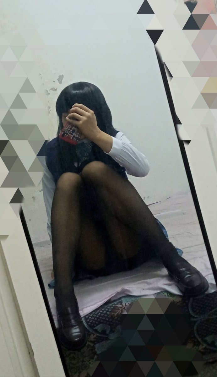 Louenburg_Greta's tweet photo. 贫穷让自己只能炒冷饭，不过也没人看（乐.png） https://t.co/rwgm6BN5am