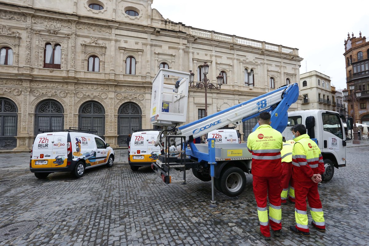 Ayto_Sevilla's tweet photo. #072Reur es el servicio municipal de respuesta inmediata  a incidencias en la vía pública: ℹ️https://t.co/PfGvQFaJlZ

Ahora se pone en marcha un nuevo modelo que triplica el presupuesto destinado a reparaciones y resolución de incidencias en todos los barrios.  🔽 https://t.co/OSC5Nj4ybZ