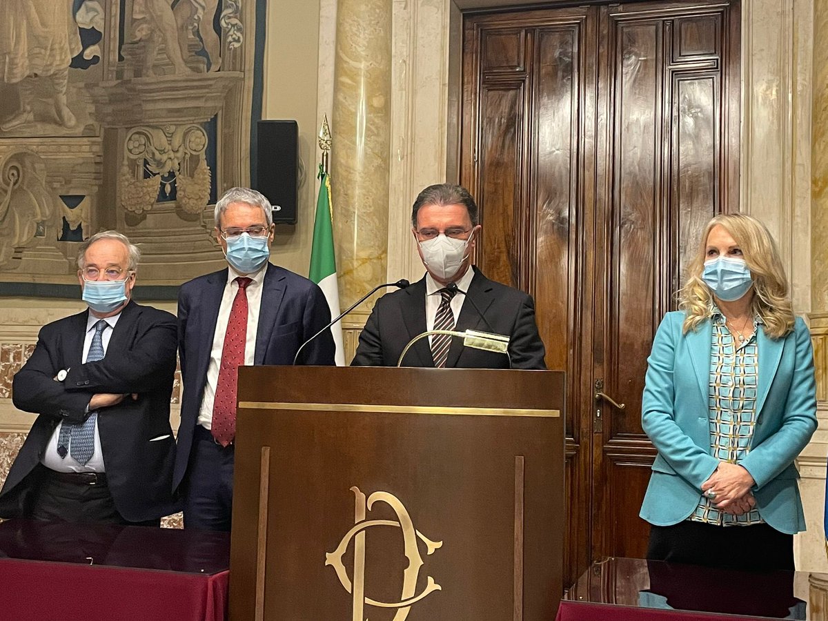 #GovernoDraghi: l'Autonomismo, la Montagna, l'attenzione alle #Alpi deve entrare in questo progetto di futuro. 
‼️ Un primo passo è il sostegno alle attività economiche che la pandemia ha messo in ginocchio. 
Il mio intervento in video 
↘️↘️↘️ fb.watch/3xjDA1kajd/