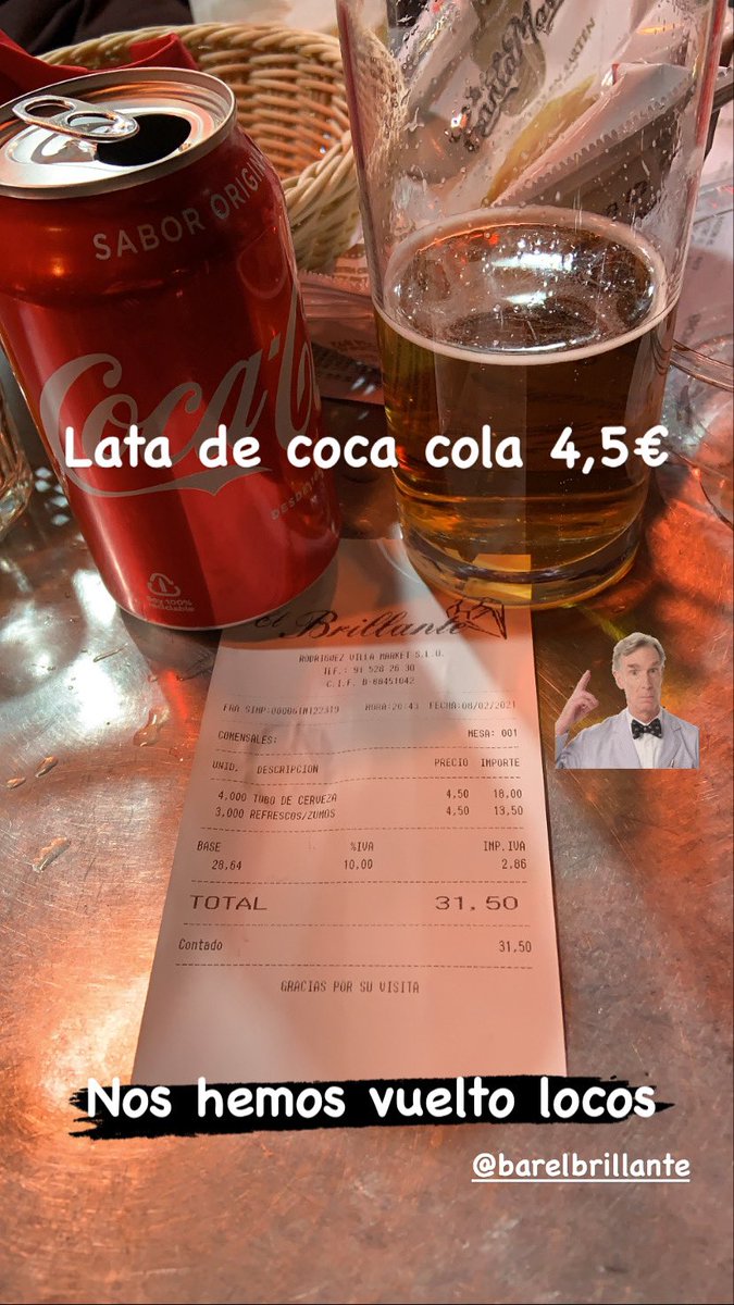 gonheber's tweet photo. Mítico Bar el brillante @BarelBrillante 
Nos hemos vuelto locos. Lata de 33cl por 4,5€ es un délito. Para los turistas quizá sea una forma de sacar el dinero pero os habéis pasado. ¿No creéis?
@ivancastilloji2 https://t.co/4MejBsWzfX
