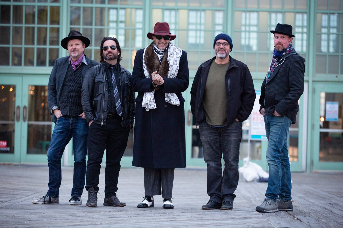 Let that lonesome whistle blow your blues away ⭐️⭐️⭐️ Locals and Icons every Tuesday night at 8pm EST featuring the Tangiers Blues Band !

📸 - David Appel