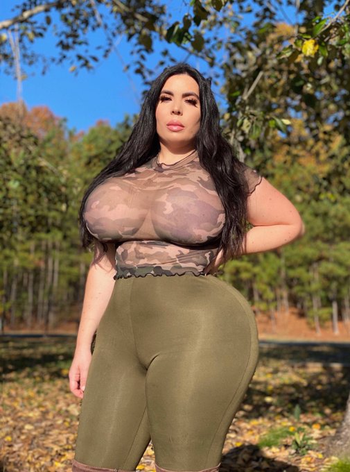 Top of my page 🤪🤪 https://t.co/1zPipORQkP