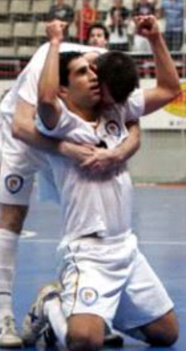 Hoy es un día muy triste
Perdemos un jugón de los de antes. "Parrita" luchó hasta el final
Un ejemplo de vida
#AlvaroParraga
D.E.P
👏👏👏👏👏