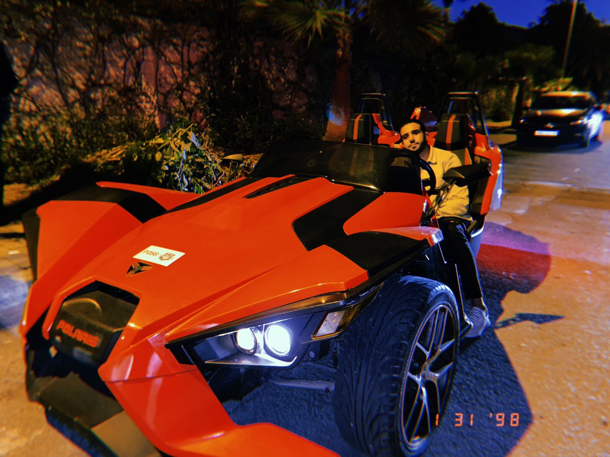 paranoidnation's tweet photo. Joyrides in Casabasas 🌴 https://t.co/BoLJO6HlU5