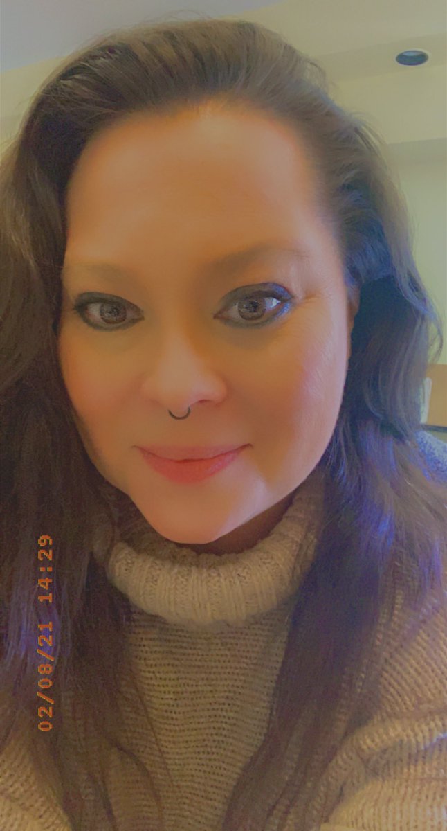 k_zim69's tweet image. Very True!  This girl looks happy, but she’s really alllll in her head today assuming the worst and breaking her own heart 💔 #shesme #luvsux