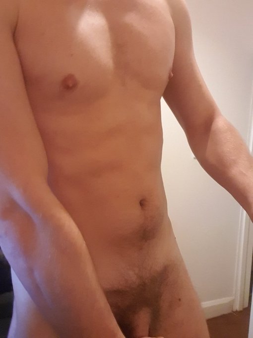 I'm new to PornHub and OF. Guys, girls and everyone alike I am here to make my asshole as big as I can