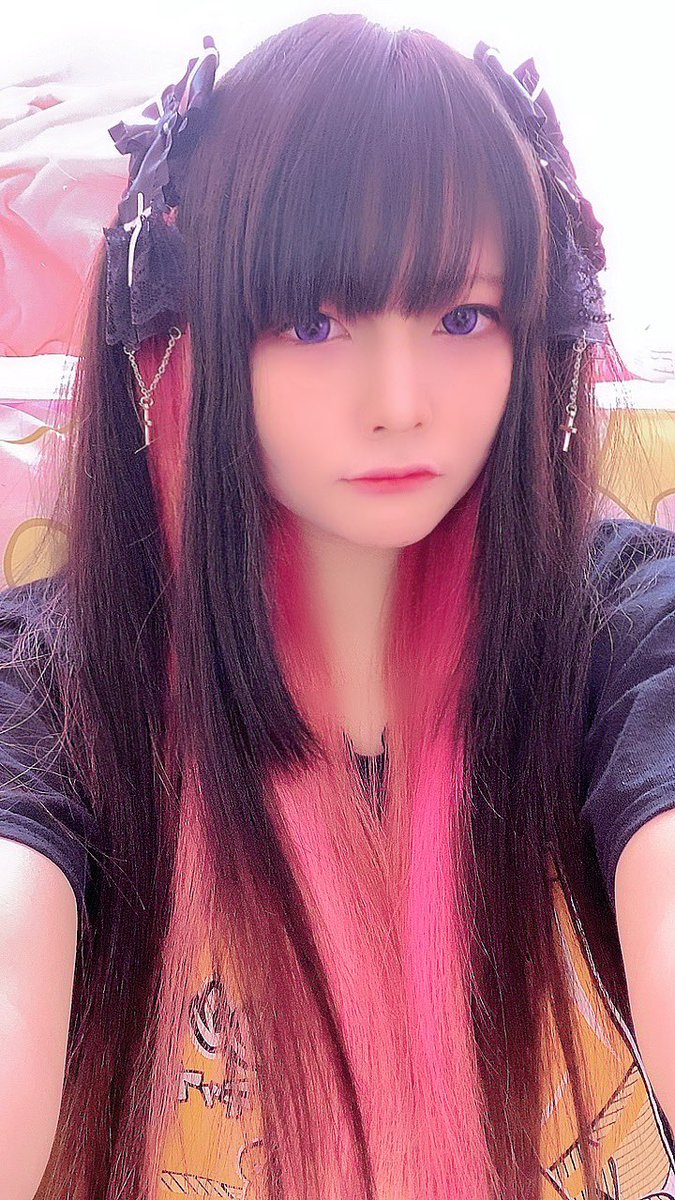 雑魚ちゃんの本名や年齢などのプロフィール 顔は整形って本当 話題のパレード