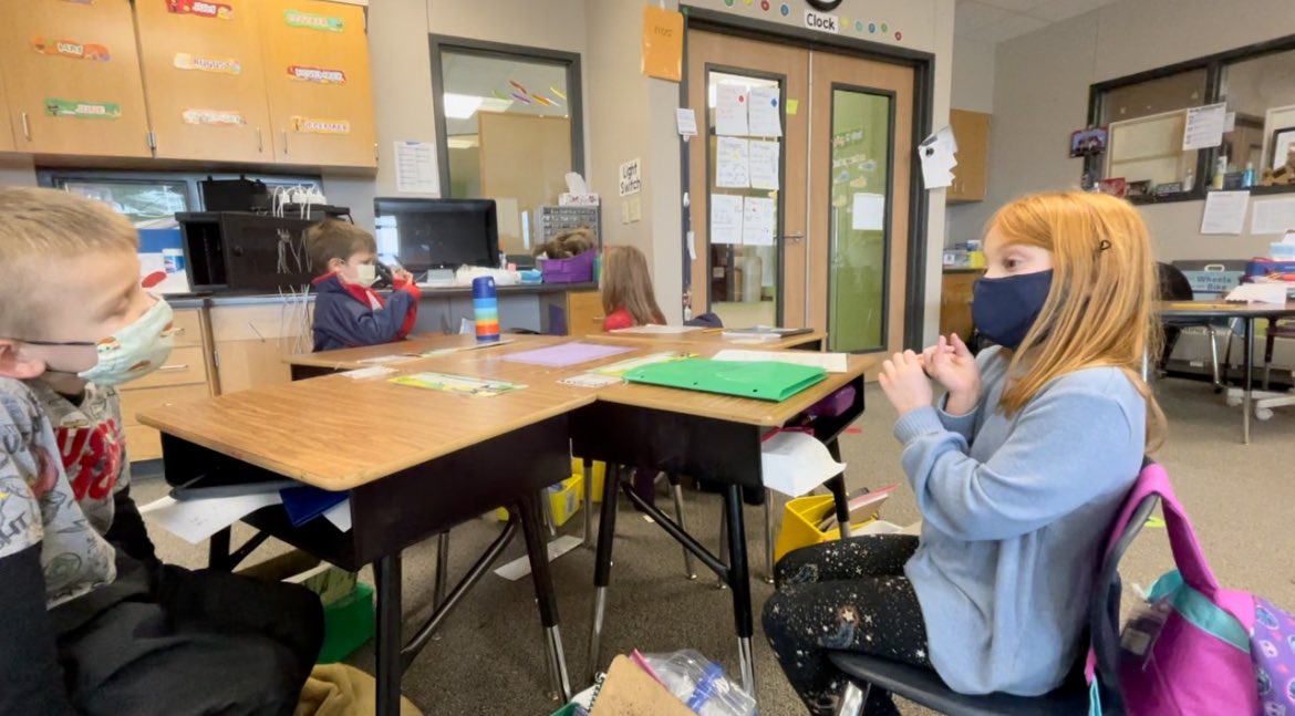 LindseyDeneau's tweet photo. After sharing #mentortexts on procedural writing, student’s shared steps in how to complete a task. #orallanguagedevelopment #vocabularydevelopment #kindergarten #TCRWP #parksidestrong https://t.co/TK4Zj5FL8m