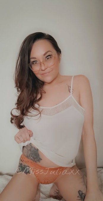 I love knocking a good custom out of the ballpark.Come subscribe and let me keep your spank bank over