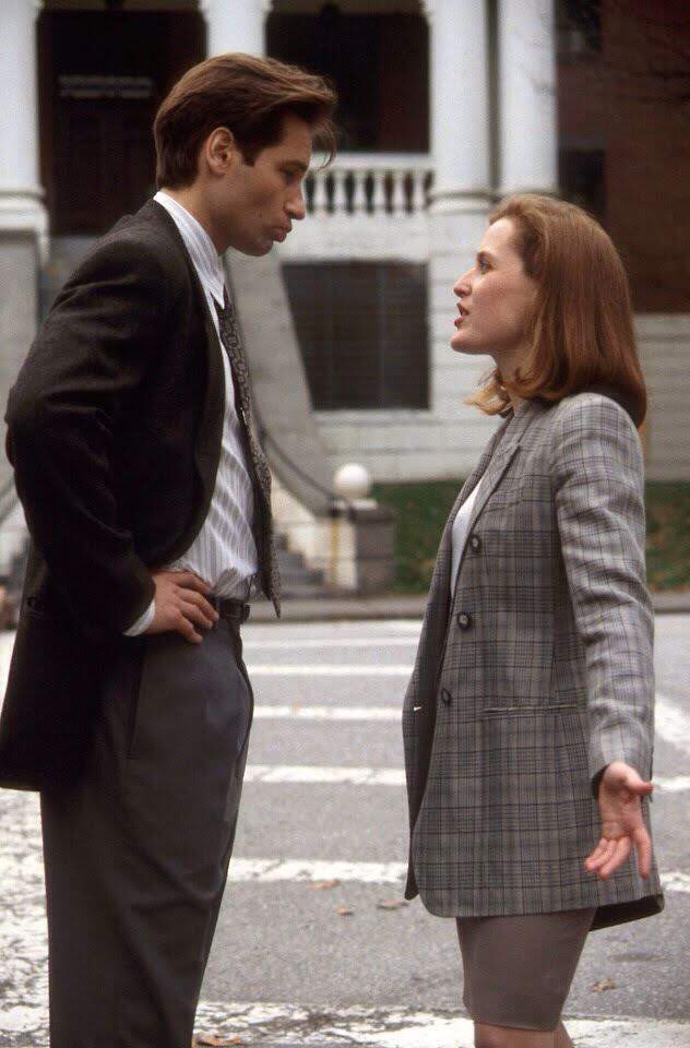 scully and mulder: a height difference thread 