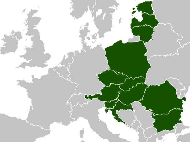 3SeasEurope's tweet photo. The presidents of Poland, the Czechia, Slovakia and Hungary will meet for a V4 summit in Warsaw tomorrow. Poland states that the question of how to increase public investments on 3Si infrastructure to kick-start the post-pandemic economy will be one of the main topics discussed https://t.co/bdXKOPq5lb