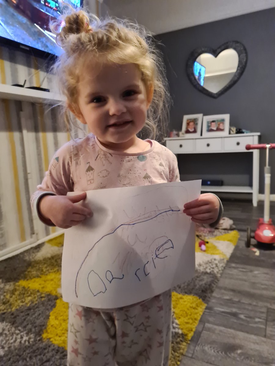 nickystopforth1's tweet image. Mrs owens, Miss Broadfoot and Miss rimmer, Darcie can not wait to show you all how she can write her name ✍🔡 @RimroseHope