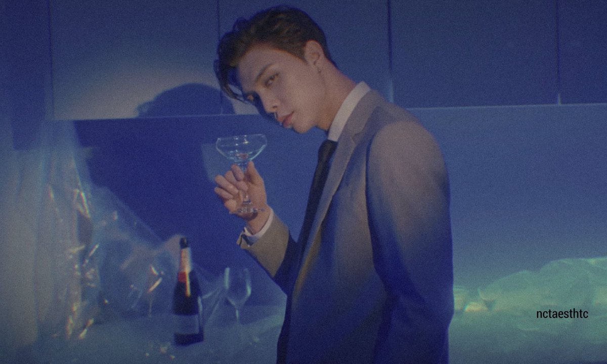 jinsbreadcheeks's tweet photo. Happau birthsay you fien ass man

#HappyJohnnyDay #OneAndOnlyJohnnyDay #오늘은_쟈니생일_모두_그쟌을들어 https://t.co/Da8Qc68M8L