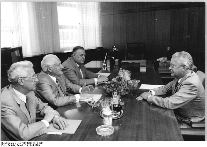 Kommerzielle Koordinierung/ KoKoWith roots to smuggling operations in the 1950s, Commercial Coordination was officially founded in 1966. Its aim was to raise foreign currency to help boost the economy of the DDR. Between 1966 and 1989, it raised nearly 25 billion DM.Bild: BA