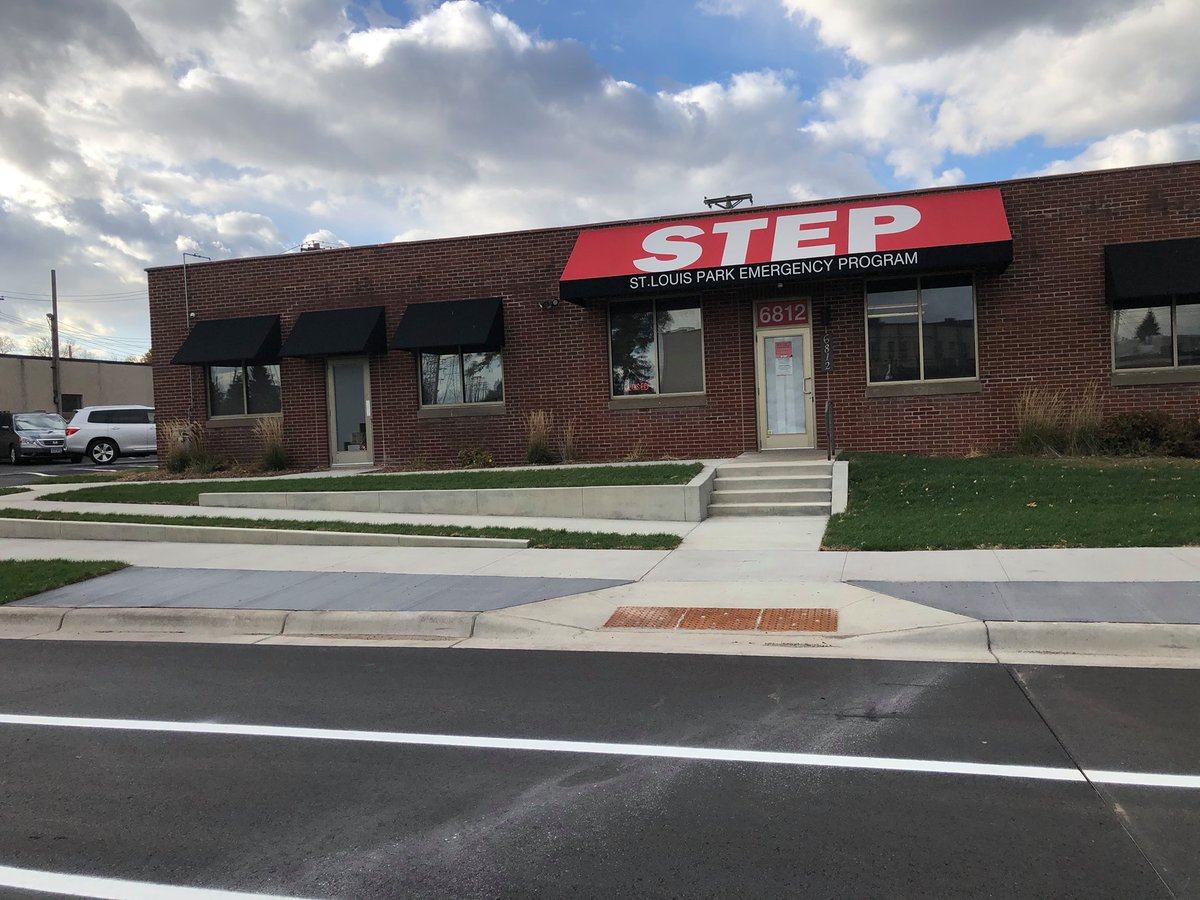 smartgivers's tweet image. It's #MeetsStandardsMonday! Today, we're highlighting 
@STEPSLP, who recently earned their #MeetsStandards® seal again. STEP’s mission is to identify, address and respond to the critical and emergency needs of residents in St. Louis Park.

Learn more at bit.ly/SLPEmergencyPr…