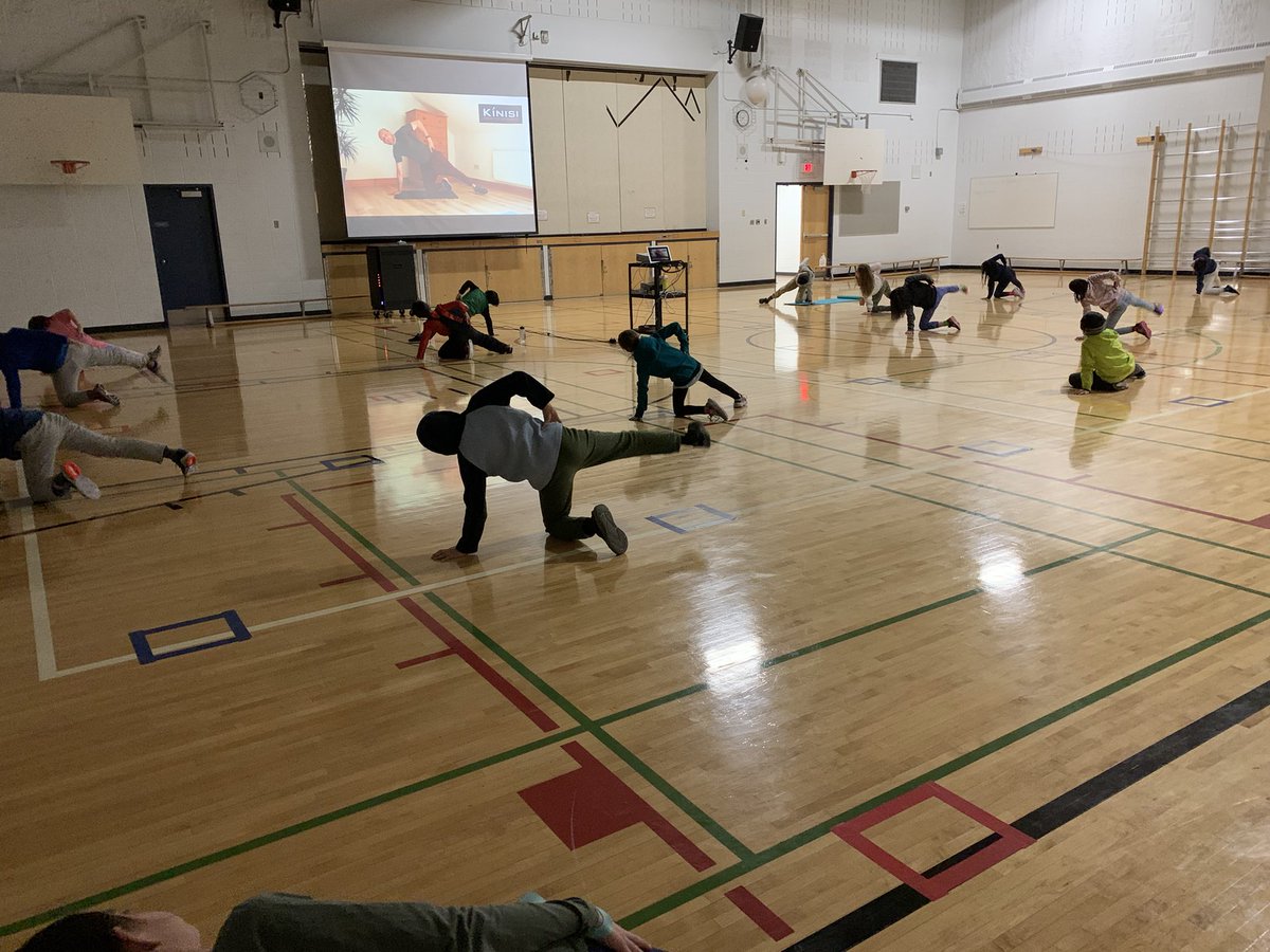 EdgemontPE's tweet photo. Exercising with a focus on strength, flexibility, balance, and endurance does not always require highly active/cardio activities; Pilates is one way to work on these fitness goals in a low impact yet high effort/exertion way. https://t.co/dMHnpl1Ftf