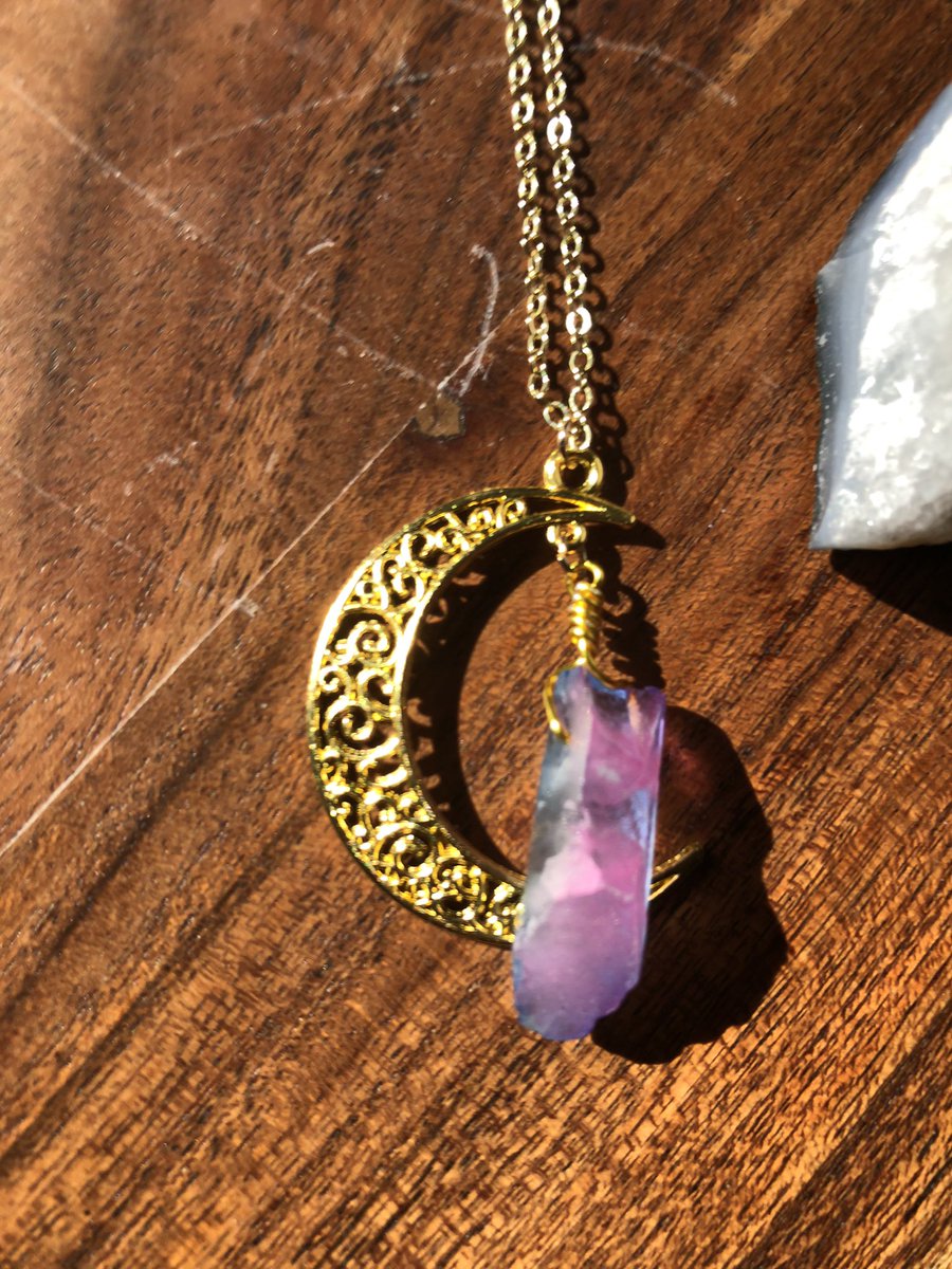 SEnchantedGems's tweet image. Available this Wednesday the 10th 😻💜