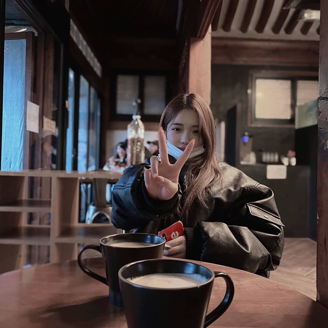 Photos you would have of jisun if she was your girlfriend the thread