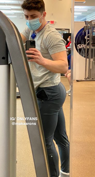 🖤🏋️ https://t.co/umHlFgoCaq