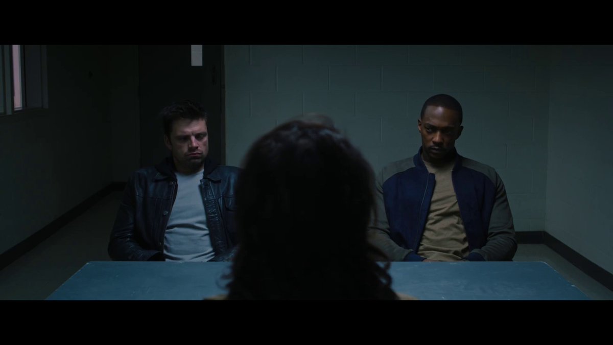 O trailer começa com Sam e Bucky em o que parece ser uma sessão de terapia. A terapeuta/agente social é a atriz Amy Aquino, da série "Bosch"."Sr. Barnes, por que o Sam te irrita?" 