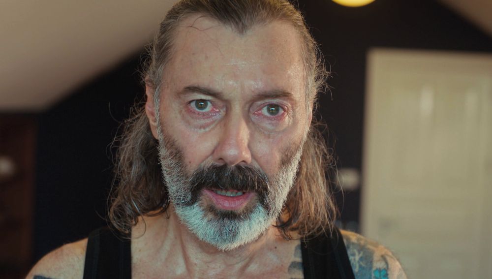 Miguel Rellán cuando acabó Compañeros se fue a Turquía, se hizo un implante de pelo y lo contrataron para hacer novelas turcas. Así llegó a ser Nezir #Mujer8Feb