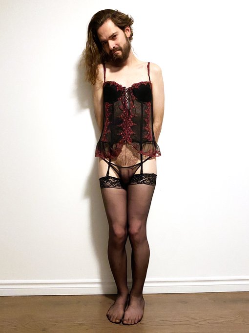 The eternal dilemma between being a good girl or a dirty little pig 🐷..  ▾ ▾ #bigcocksissy #lingerie<a href="/tag/lingerie"class="tags"><span>#lingerie</span></a><a href="/tag/masturbation"class="tags"><span>#masturbation</span></a><a href="/tag/sissyslut"class="tags"><span>#sissyslut</span></a><a href="/tag/crossdressing"class="tags"><span>#crossdressing</span></a>