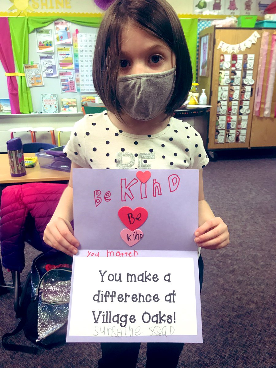 VOSunshineSquad's tweet photo. Be kind to teachers, be kind to kids!💕#Youmatter #VOheart @NoviVillageOaks @ForeveraFirstie https://t.co/tfW4Ymba9V