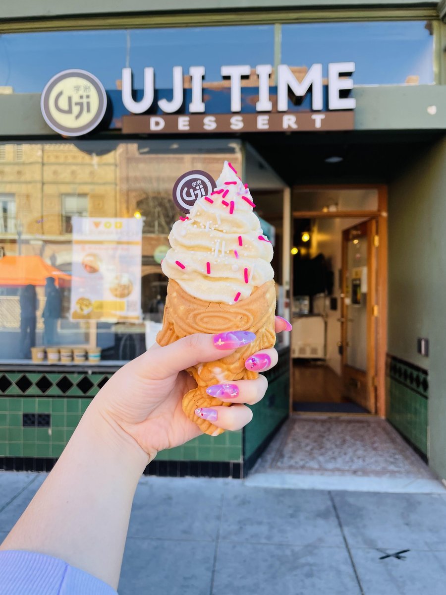 Love is sweet! 💕Looking for something special to do with your lover? 

Come on down to Uji Time Dessert to get our limited Uji Logo chocolate! 

First come, First Serve! 

#ujitime #bayareafoodies #bestfoodbayarea #eatersf #softserve #foodiesofinstagram