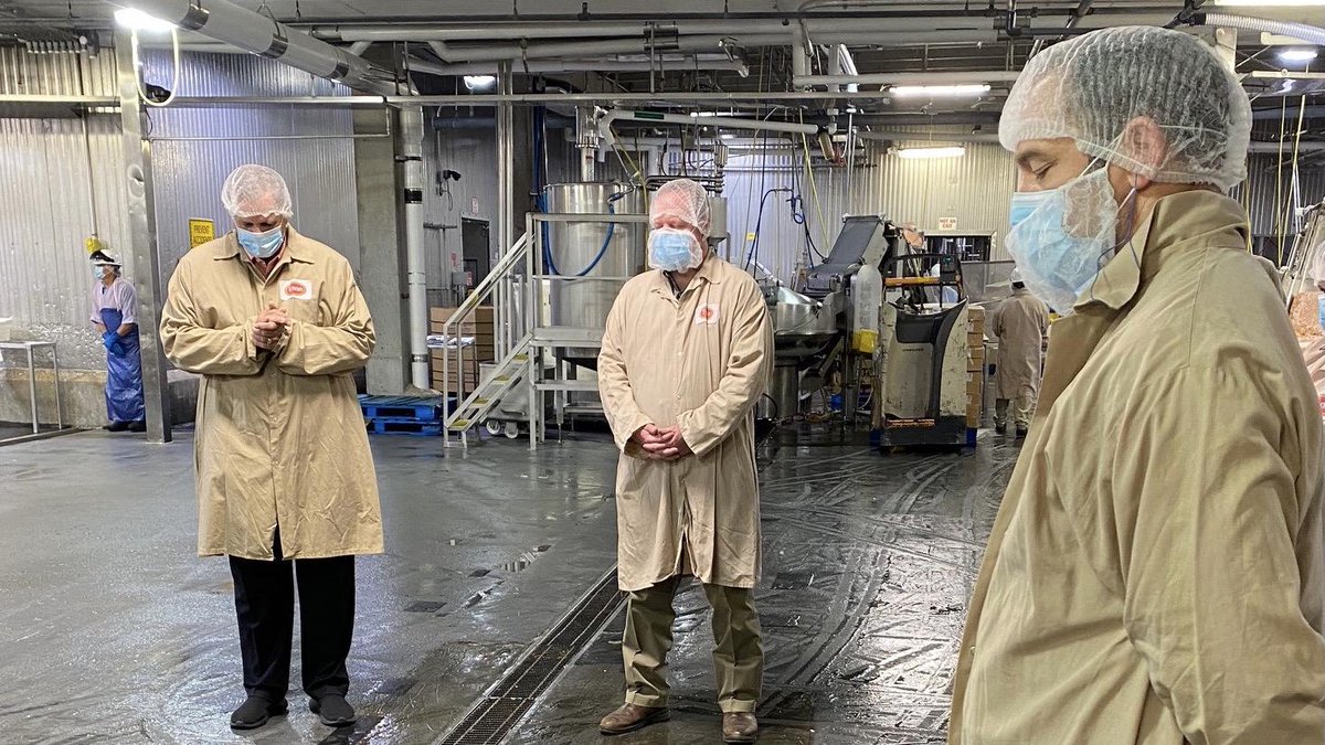 When its workers got covid-19, Tyson pressured a local mayor to downplay the outbreak, even writing quotes for him to use in press releases.

This is why we need to address corporate power in the food system. No company should have this kind of influence.

facingsouth.org/2021/02/emails…