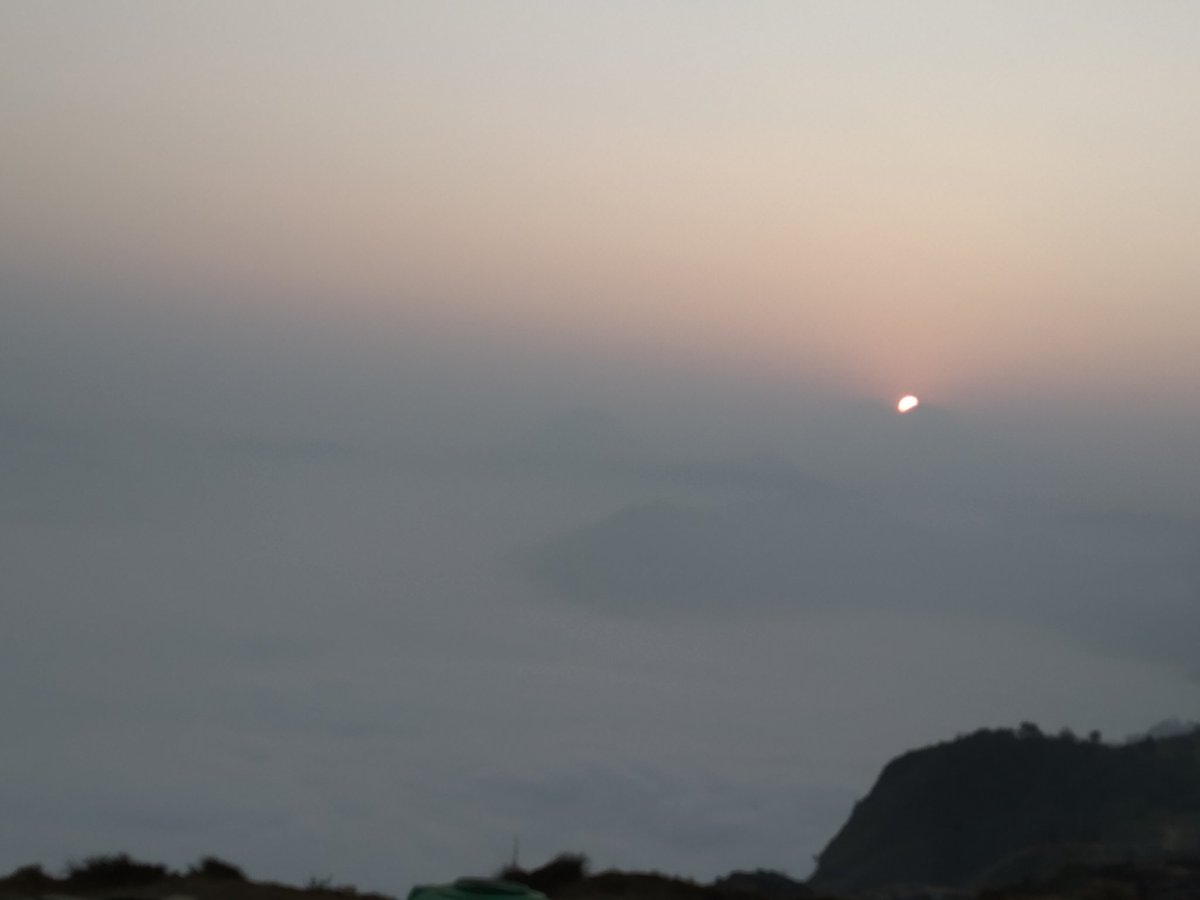 Photograpgy2's tweet photo. #manahunkot #tanahun #Nepal #sunrisers https://t.co/heJOa14S4i