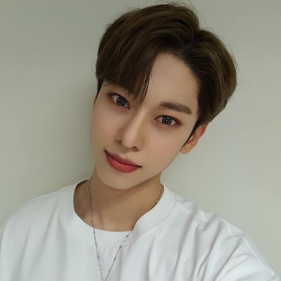 AB6TRACT's tweet photo. ㅤ· bᥱ ݃⠀✰⠀‹⠀𝒂* bs 𓂃. 𝘁rᥲct ⠀﹟ [ 答 ꜜ ᥱvᥱ ߸ nt𝘀 ㅤ:⠀ 🎨⠀ 𓈈⠀ #HAPPINESSwithVT ⠀ ‹ ⠀ #VELVASTICDB ·
El precioso Bonnet llega al debut de las preciosas chiquitas de @velvastic, a todos nos ha encantado su canción debut, ¡suerte! https://t.co/r3CRewsin6