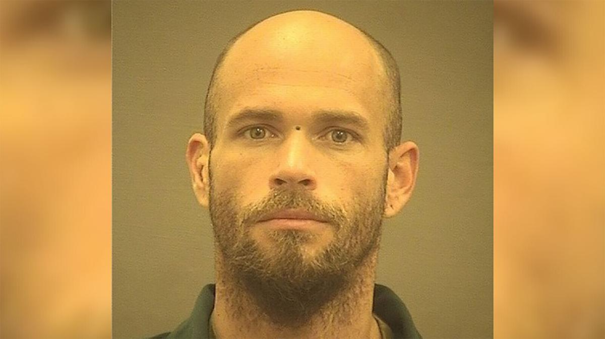 azfamily's tweet photo. 'QAnon Shaman' rioter from Arizona will eat organic food, while most prisons and jails have reputation for serving food that is unhealthy
https://t.co/Ua5etzl265 https://t.co/oEjbTfZ3GD