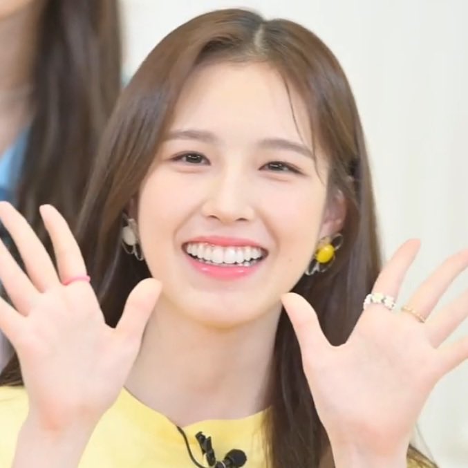 hi everyone and welcome to my acc !! this is a new thinker acc dedicated to weeekly’s jaehee ! pls rt to reach more daileees ♡︎
#위클리 #재희