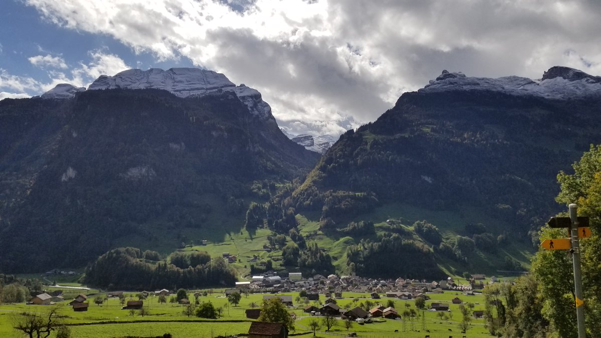 何もかもが嫌になった時こそスイスに行くべき スイスの風景写真を見て思いを馳せるみなさん 完全にハイジ まさに物語の世界 Togetter 何もかもが嫌になった時こそスイスに行くべき スイスの風景写真を見て思いを馳せるみなさん 完全にハイジ まさに物語の世界 Togetter