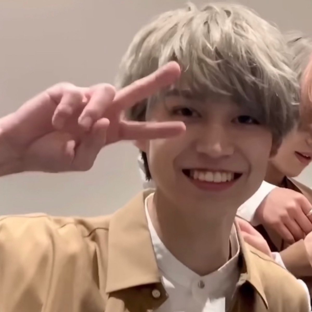 ⤹ a thread of shiroiwa ruki smiles ♡