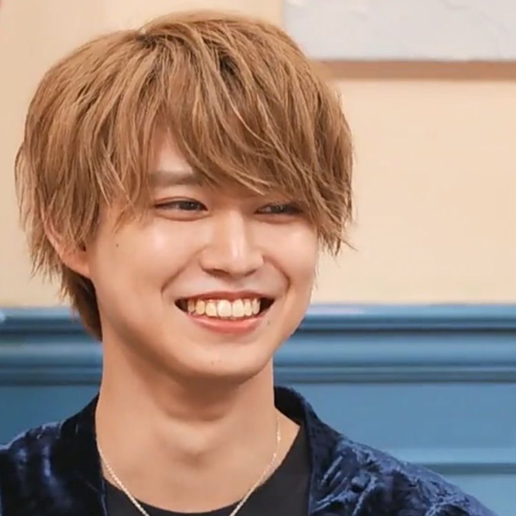 ⤹ a thread of shiroiwa ruki smiles ♡